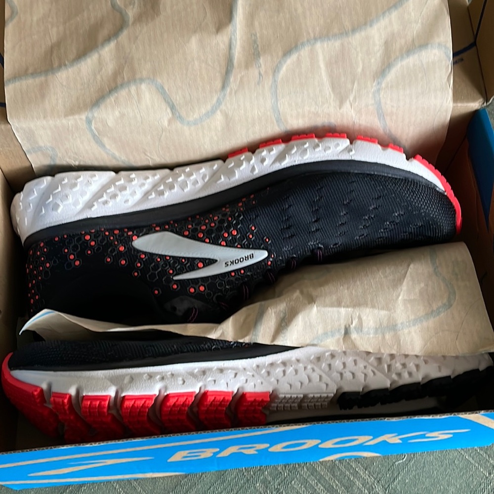 Brooks glycerin 17 size 8.5